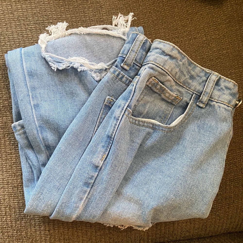 Ripped mom jeans